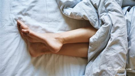 rubbing feet together|What It Means If You Rub Your Feet Together Before Falling Asleep .